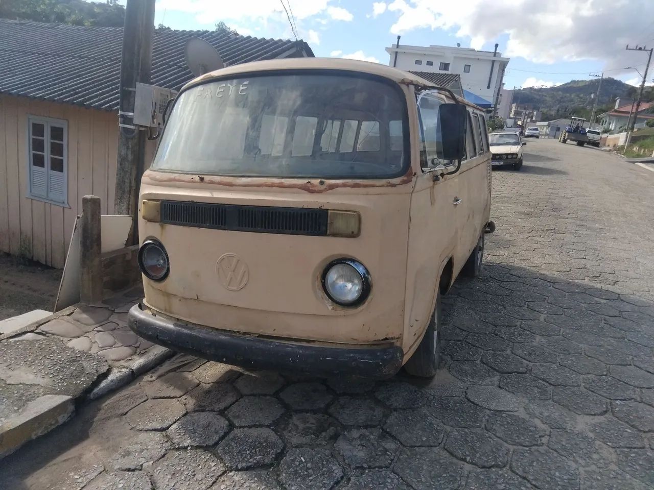 Volkswagen Kombi Standard/ Luxo/ Serie Prata 1983