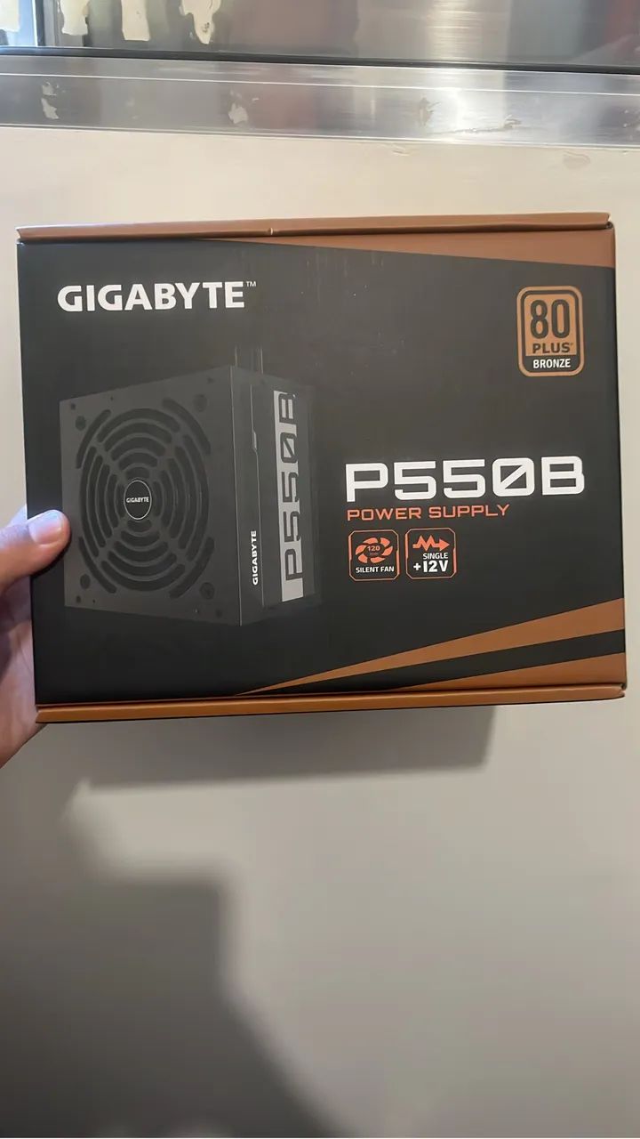 Fonte Gigabyte 550w 80plus bronze