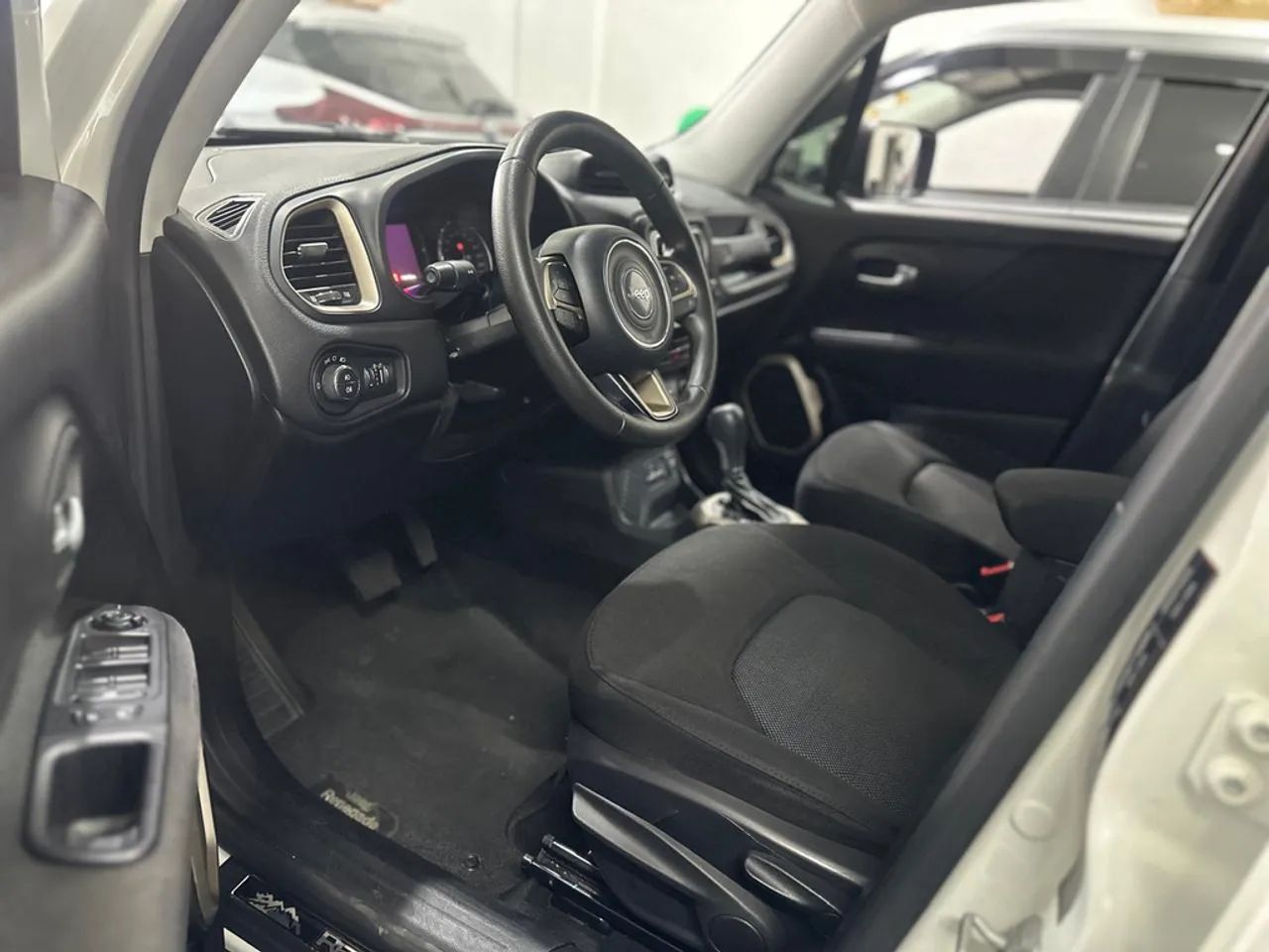 Jeep Renegade Sport 1.8 4X2 Flex 16V Aut. 2016 - Foto 10