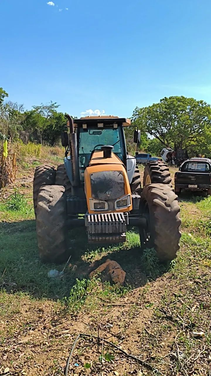 Trator e maquinas agricolas