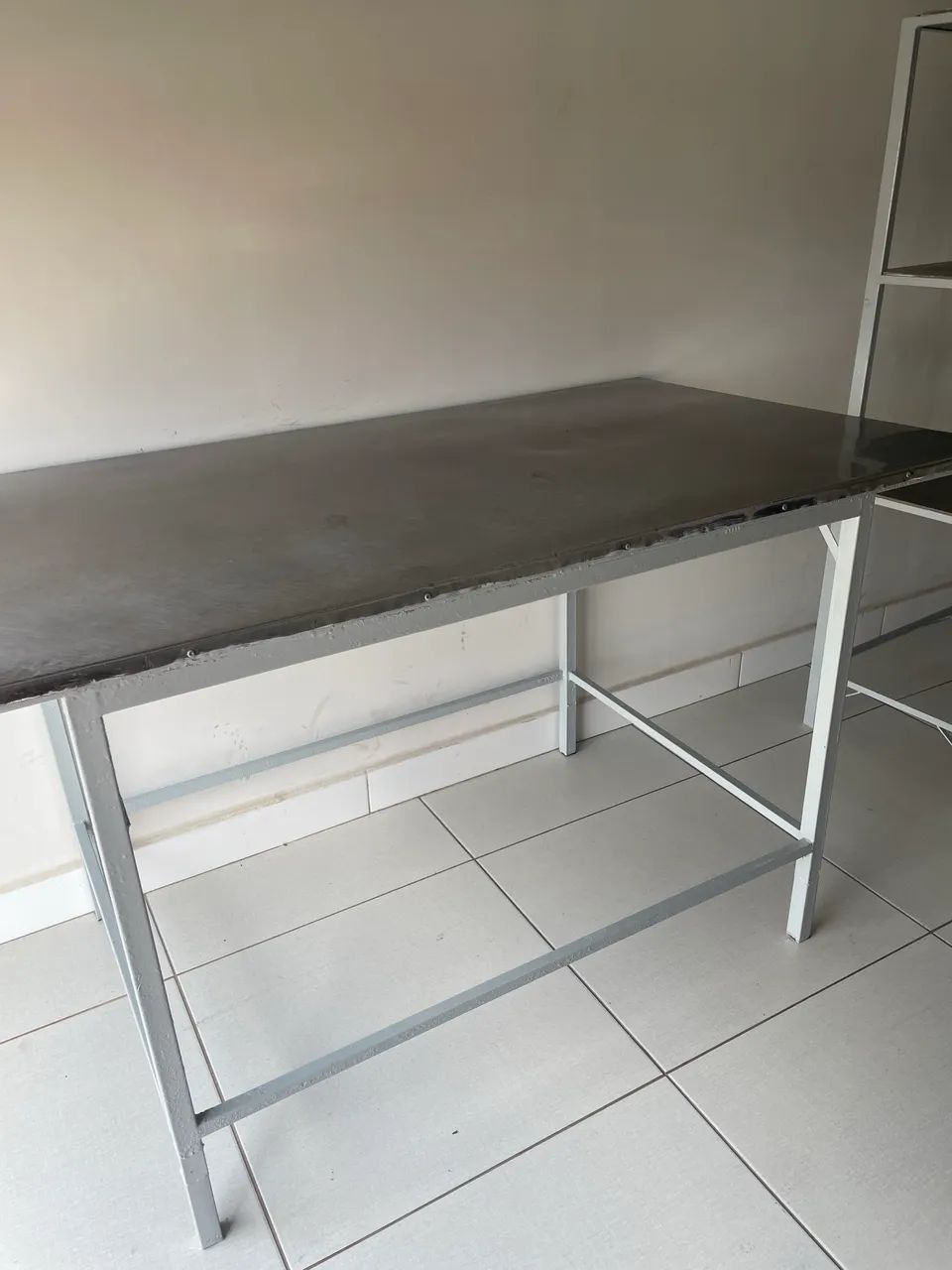 Vende se mesa
