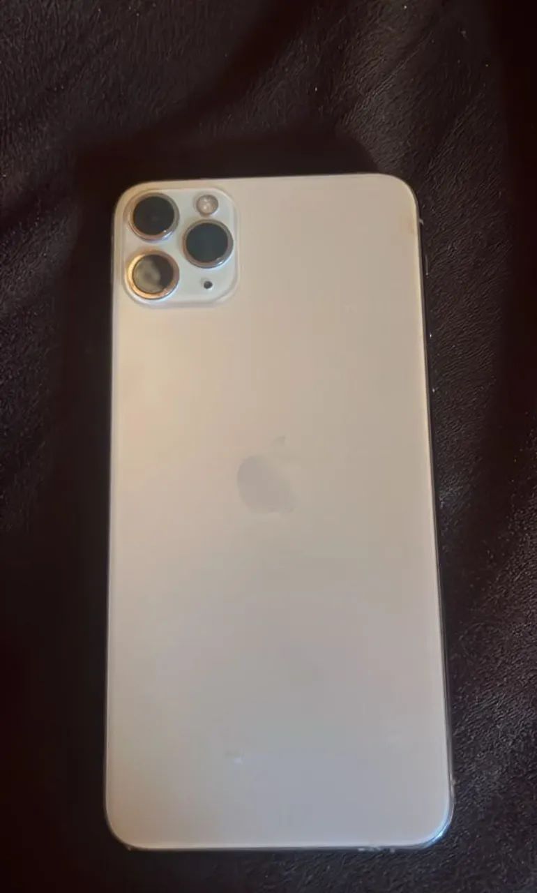 iPhone 11 pro Max 67% bateria  - Foto 3