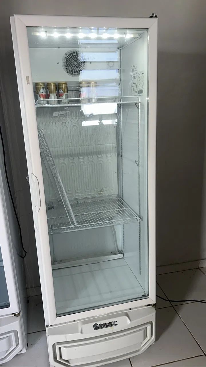 Refrigerador Gelopar porta de vidro - Foto 2