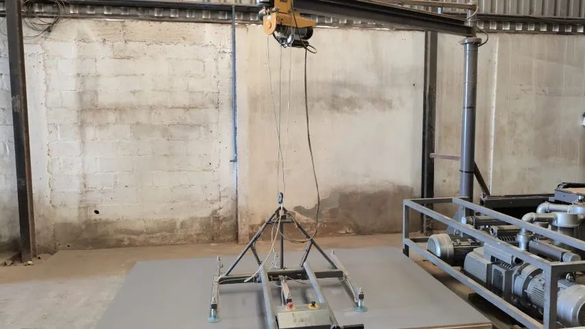 Vendo - Seccionadora SCM - Coladeira - Empilhadeira - Roletes e Porta Pallet - Foto 5