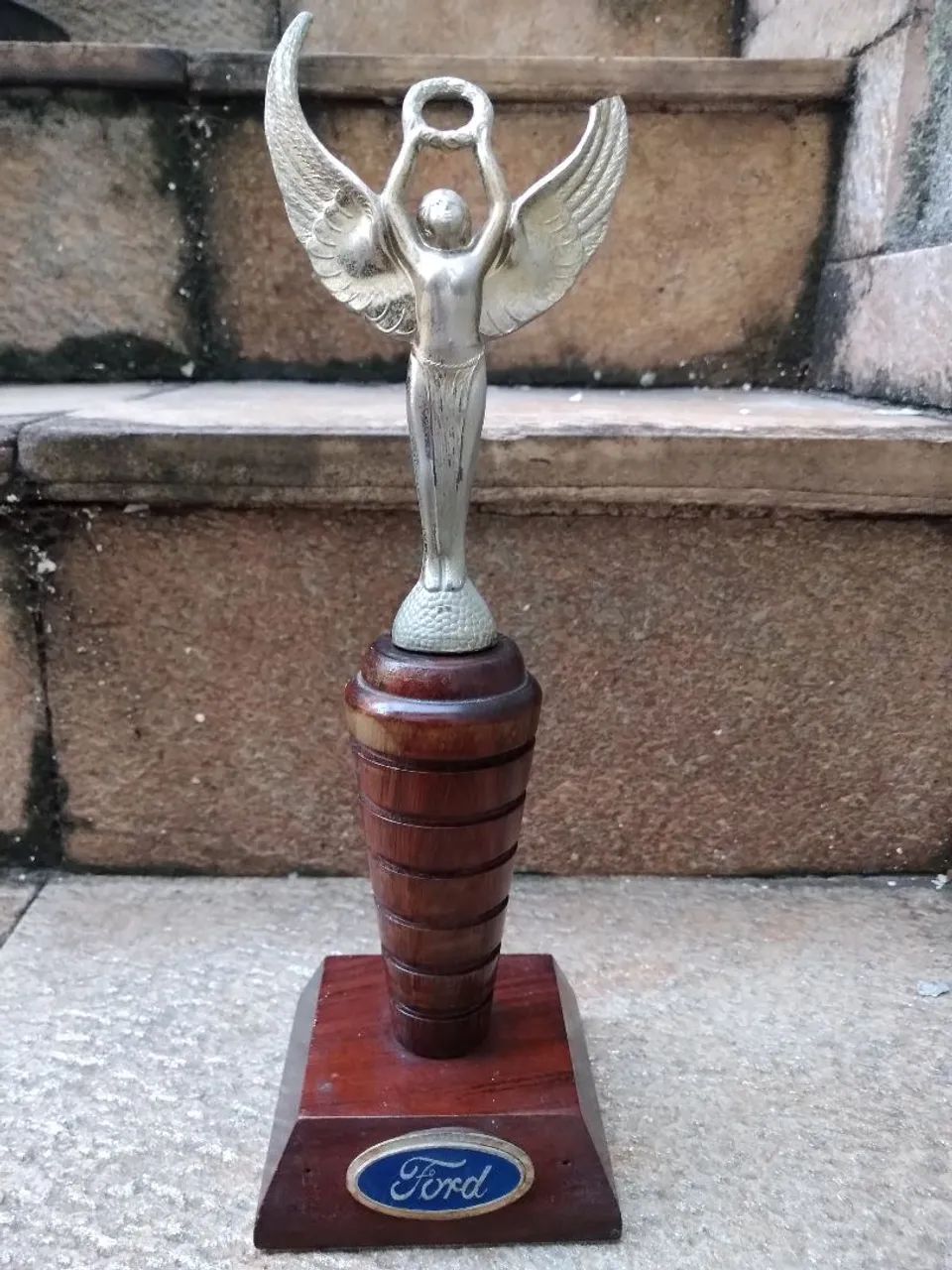 Trofeu Ford honra ao mérito figura alada - Foto 5