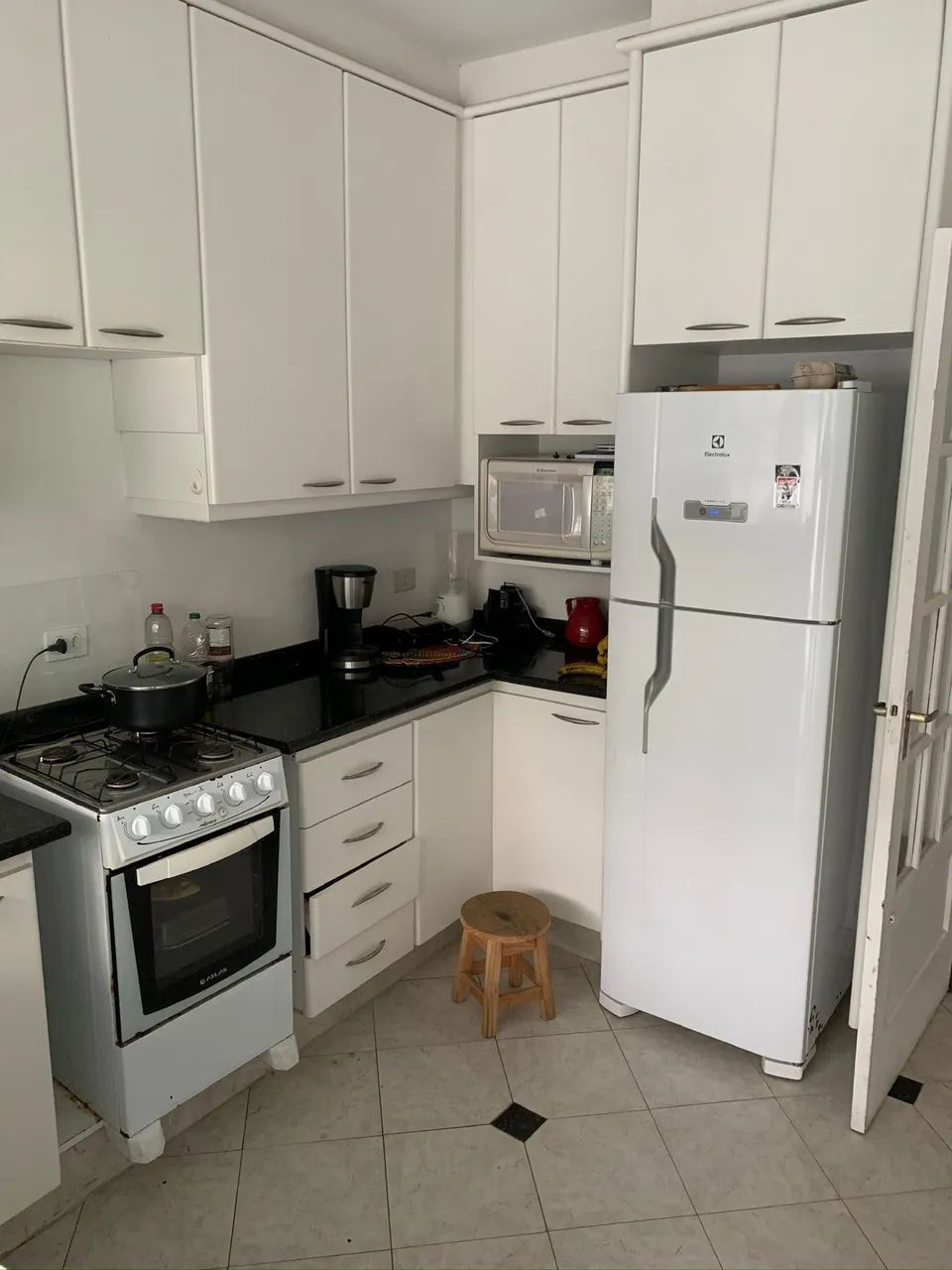 Alugo quarto em Casa no São Francisco - Foto 4