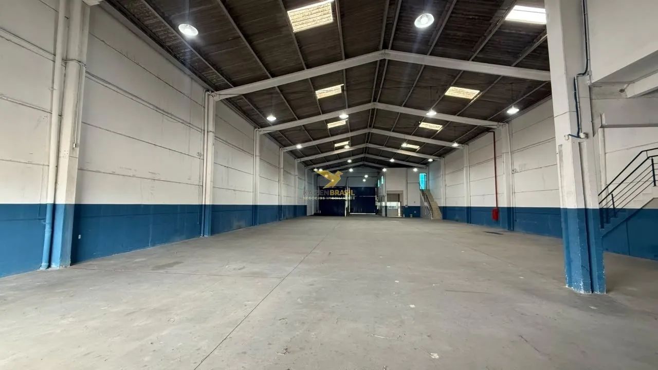 Galpão Log ístico com 1.100 m², 5 Docas e Pé-Direito de 8 Metros - Foto 4