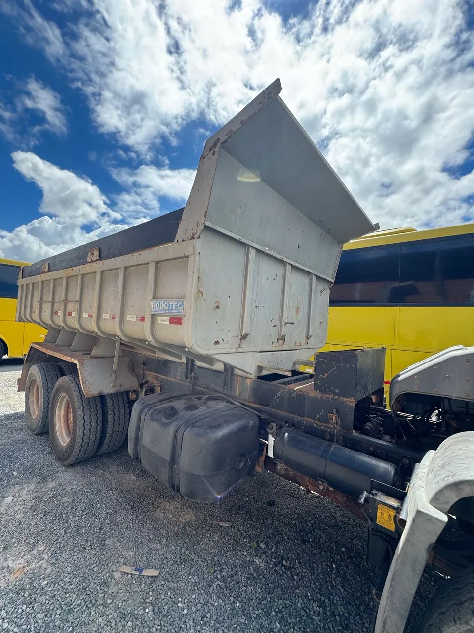 FORD CARGO 2428 2011/2012 - Foto 2