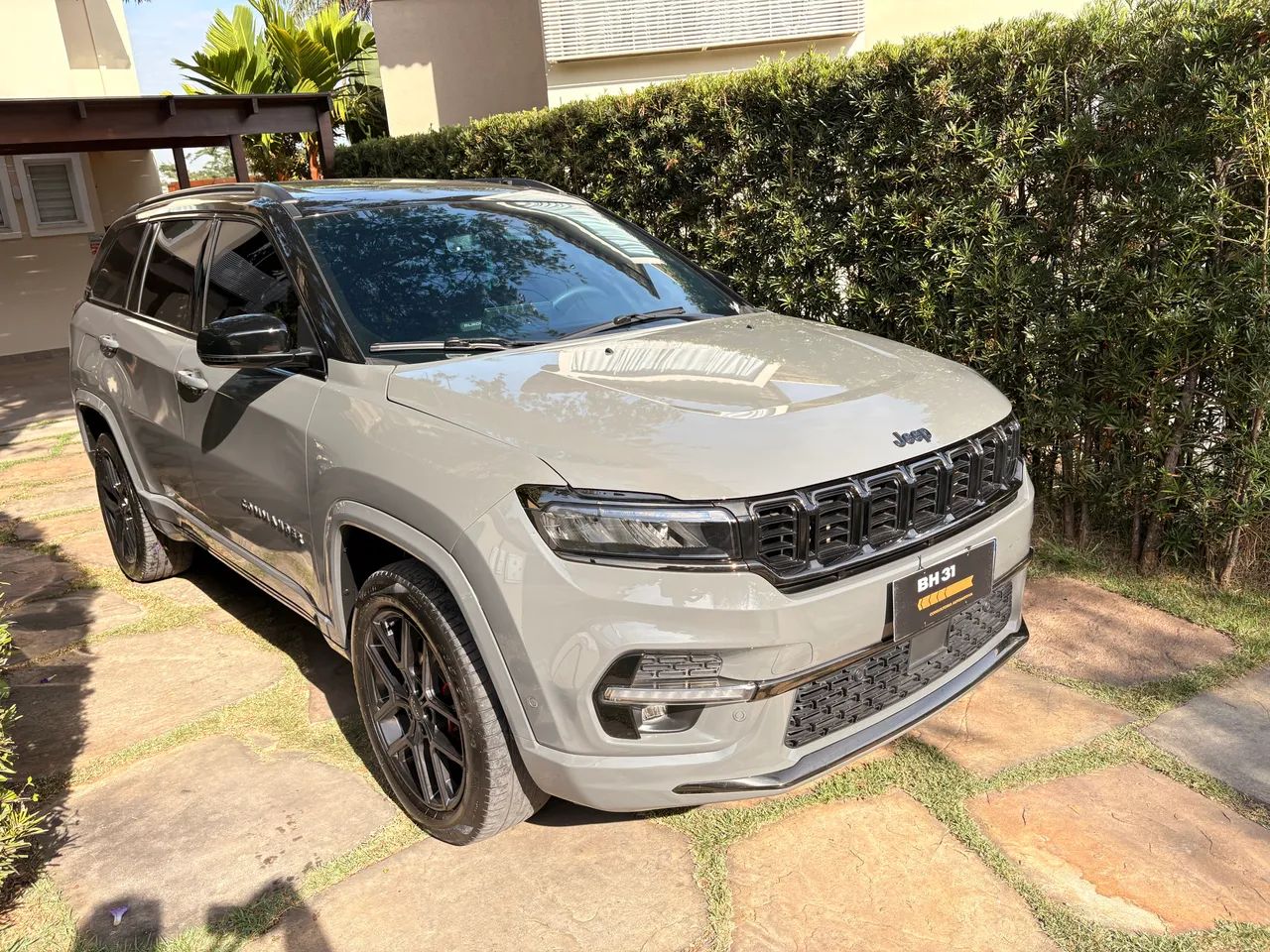 Jeep Commander Black Hurricane 2.0 4X4 TB AUT 2025