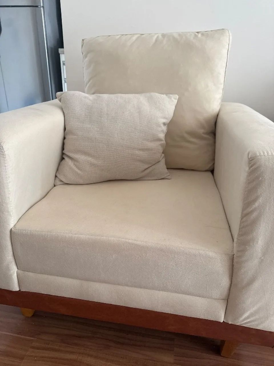 Sofa 2 lugares acompanha Poltrona Novo - Foto 4