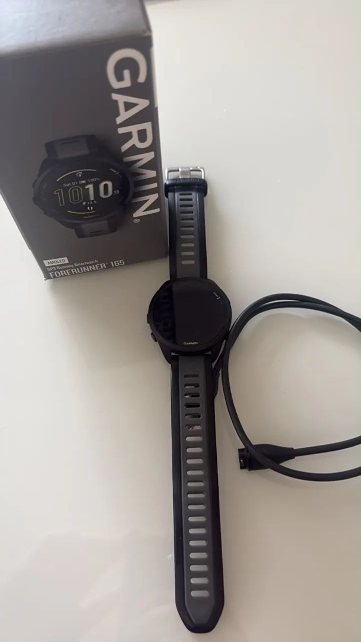 Garmin  forerunner 165 
