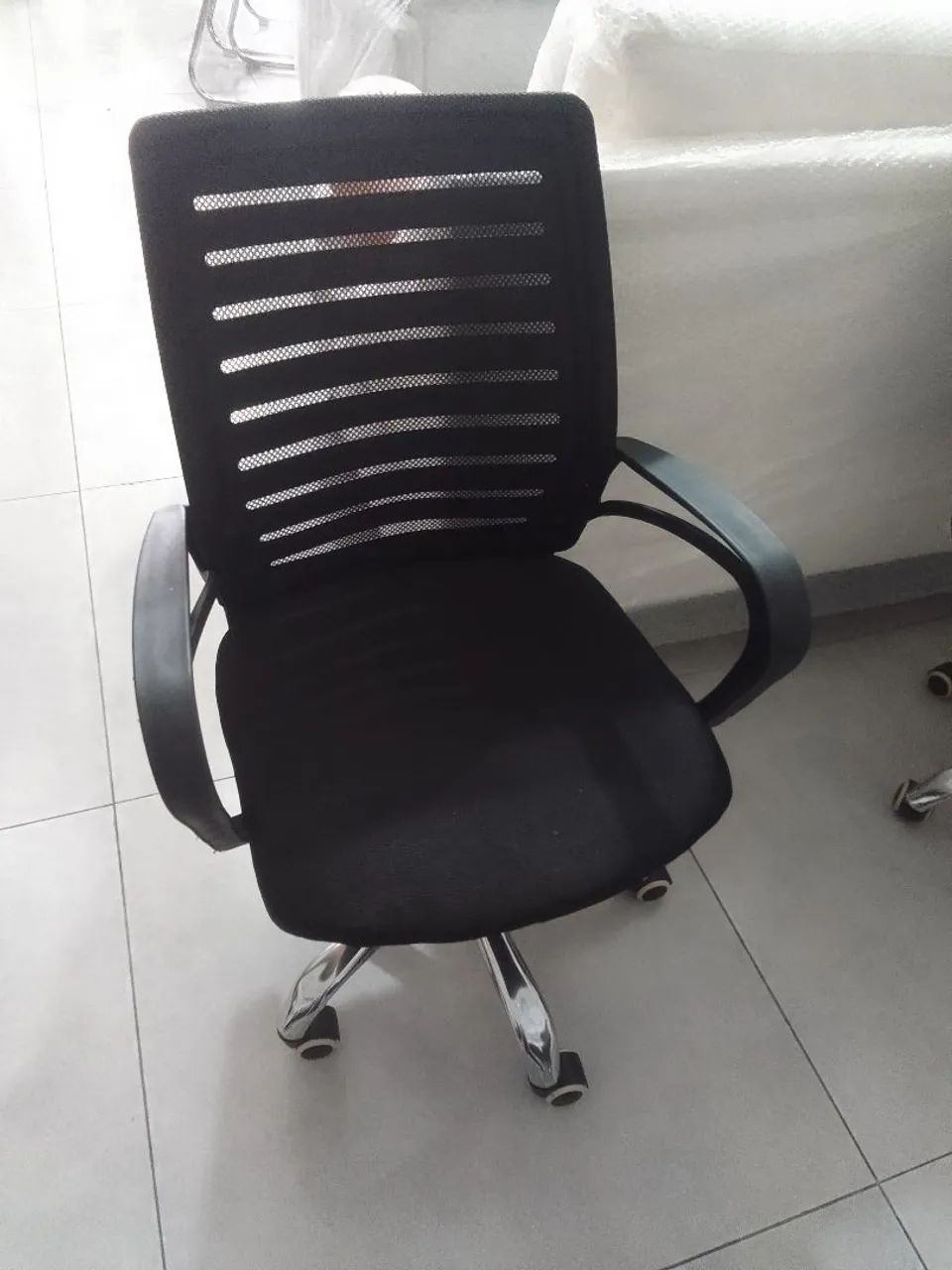 Cadeira diretor com defeito 