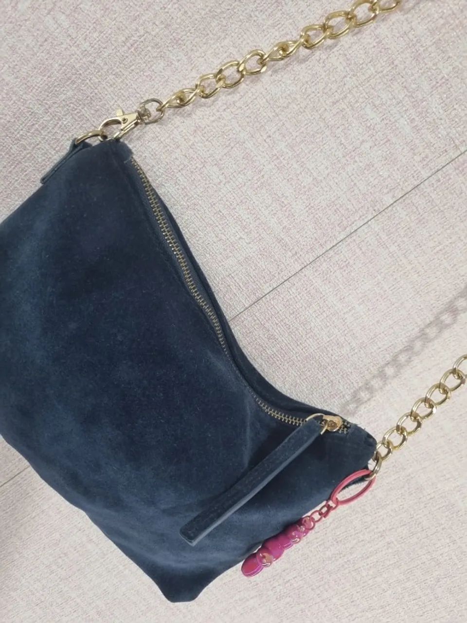Bolsa de couro camurça azul marinho transversal - Foto 3