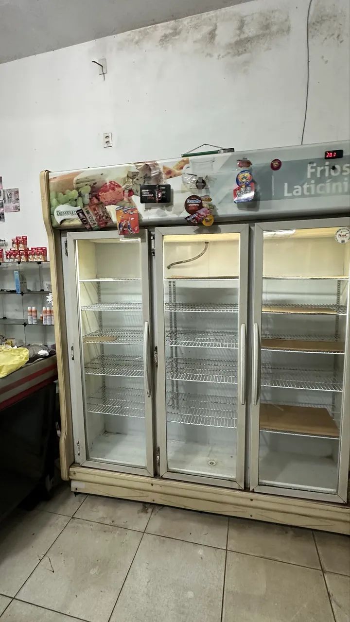 Freezer Vertical 3 Portas- TERMISA