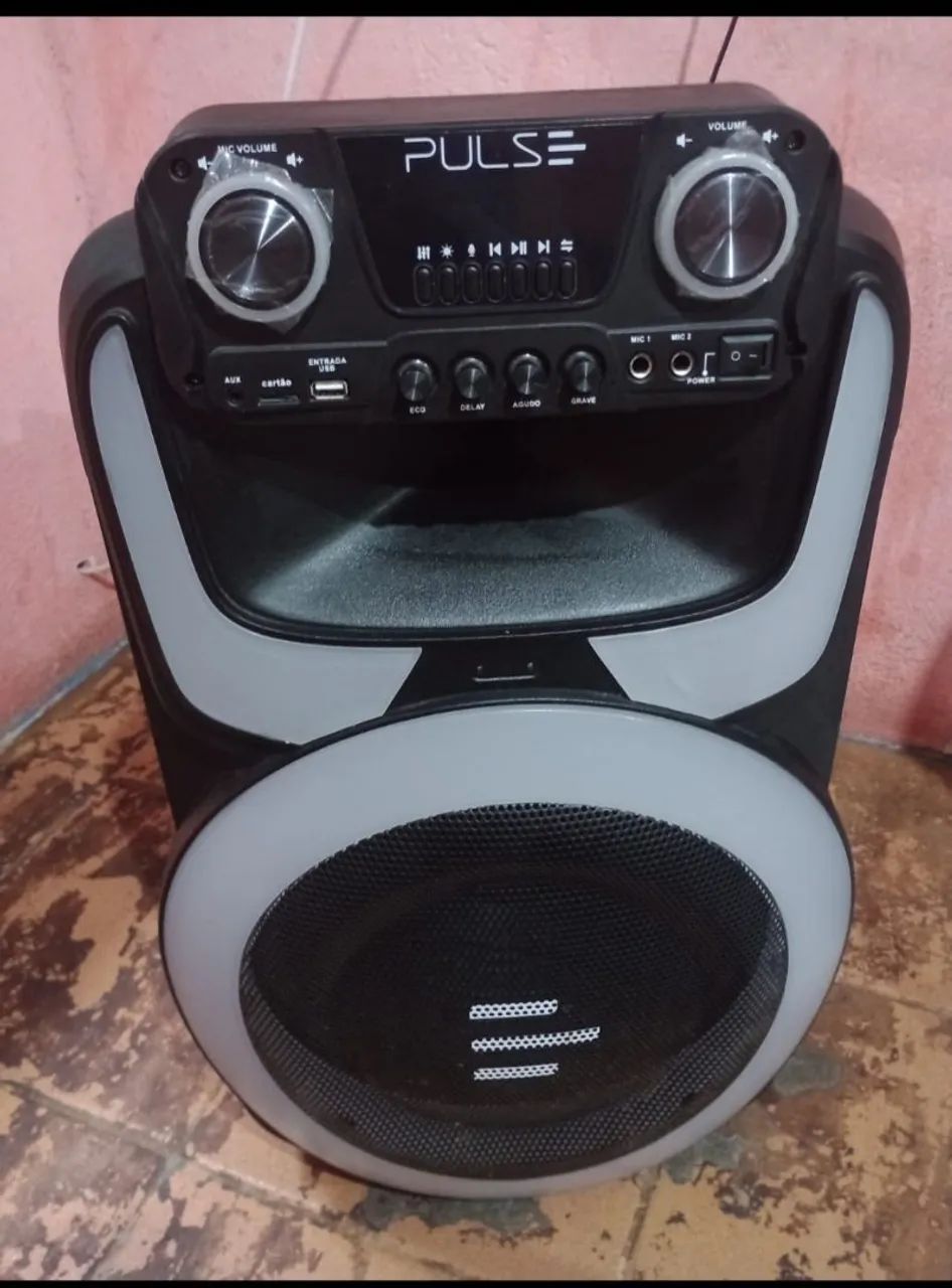 Caixa d som rádio e  bluetooth 