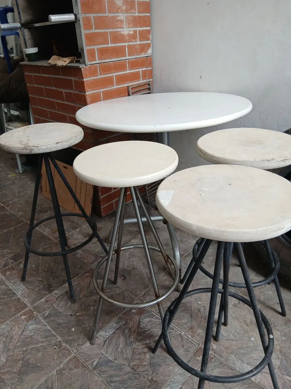 Mesa com 4 cadeiras