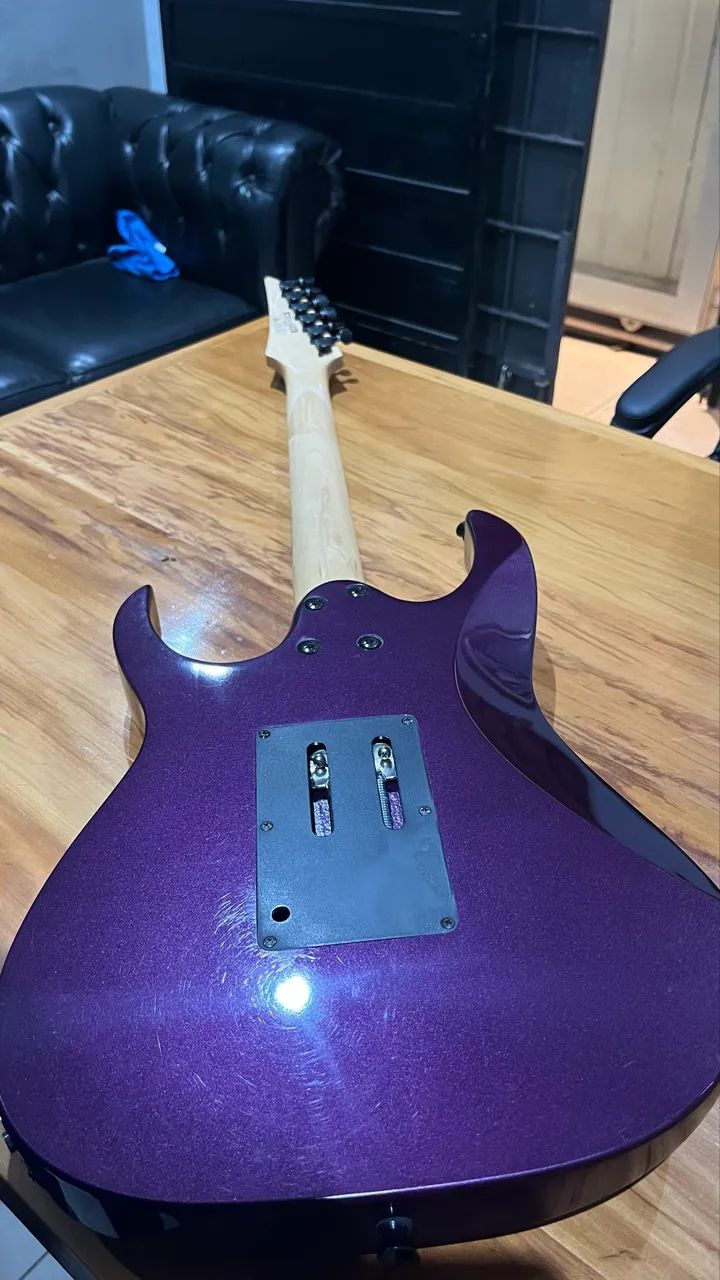 Guitarra Ibanez GIO GRG250B - Deep Violet Metallic (DVM) Usada - Foto 5