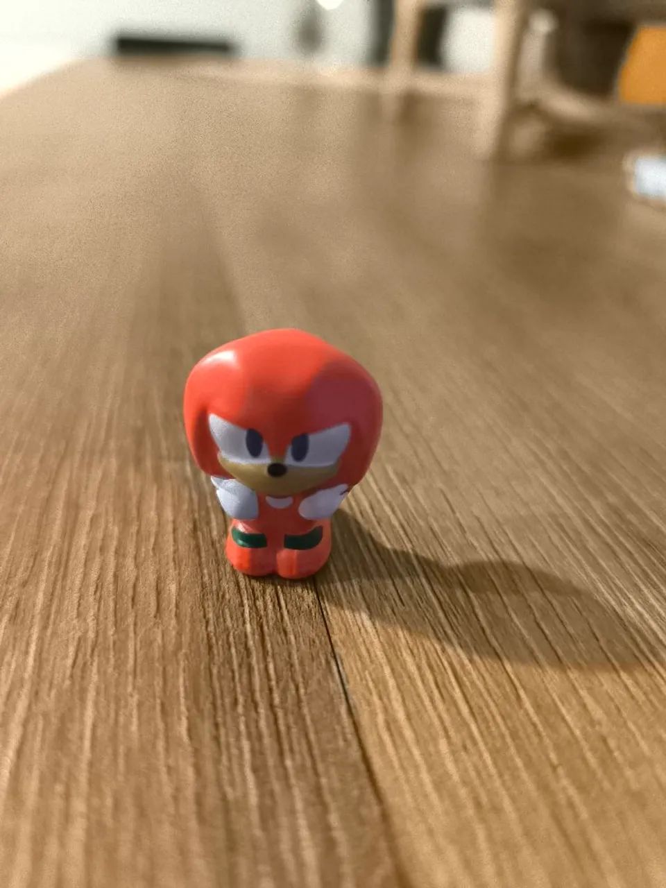 Gogo Cacau Show knuckles