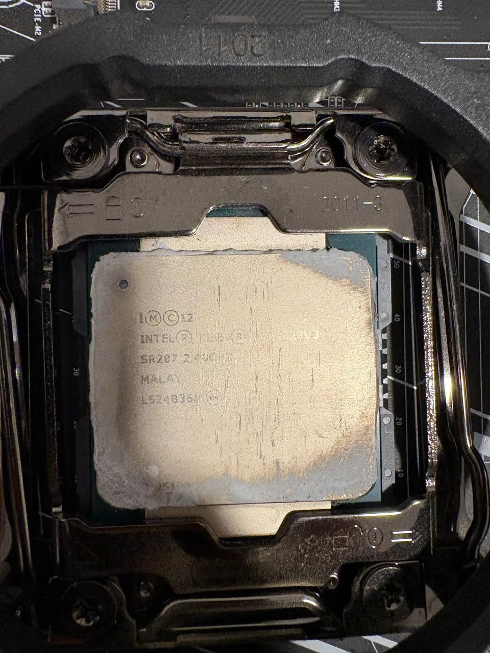 Placa Mãe Huananzhi Gaming X99 F8 + Xeon E5 2620V3 + Memórias