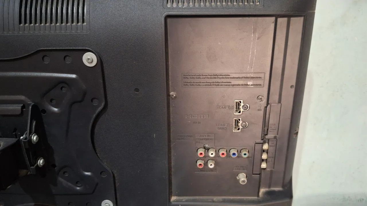 Vende-se essa TV Panasonic de 32 polegadas usada funcionando perfeitamente  - Foto 5