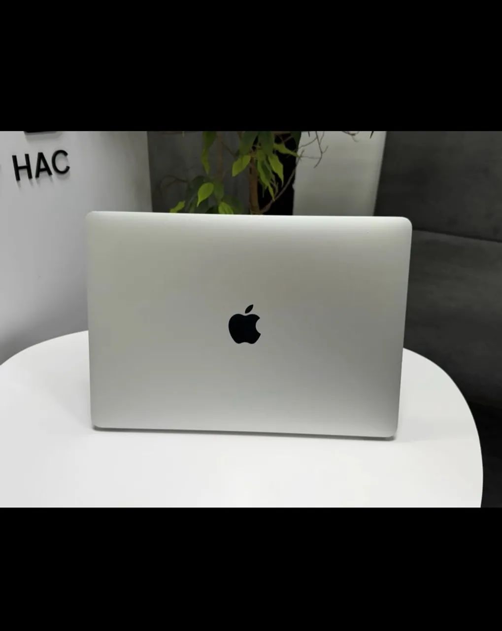 MacBook Pro Touch Bar  - Foto 3