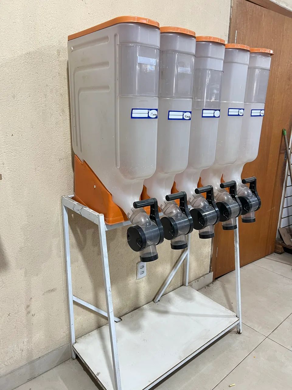 Expositor Dispenser para Rações e Grãos  - Foto 2