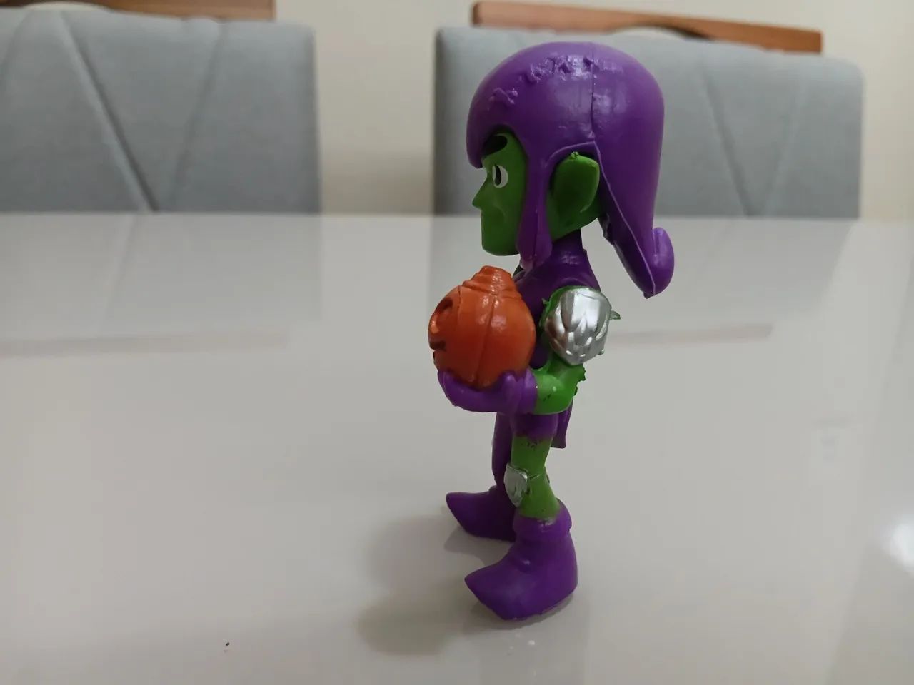 Boneco Duende verde articulado Hasbro  - Foto 2
