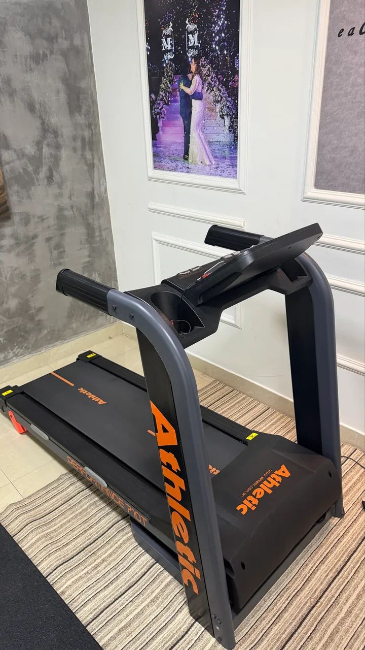 ESTEIRA ATHLETIC PERFORMANCE 710T