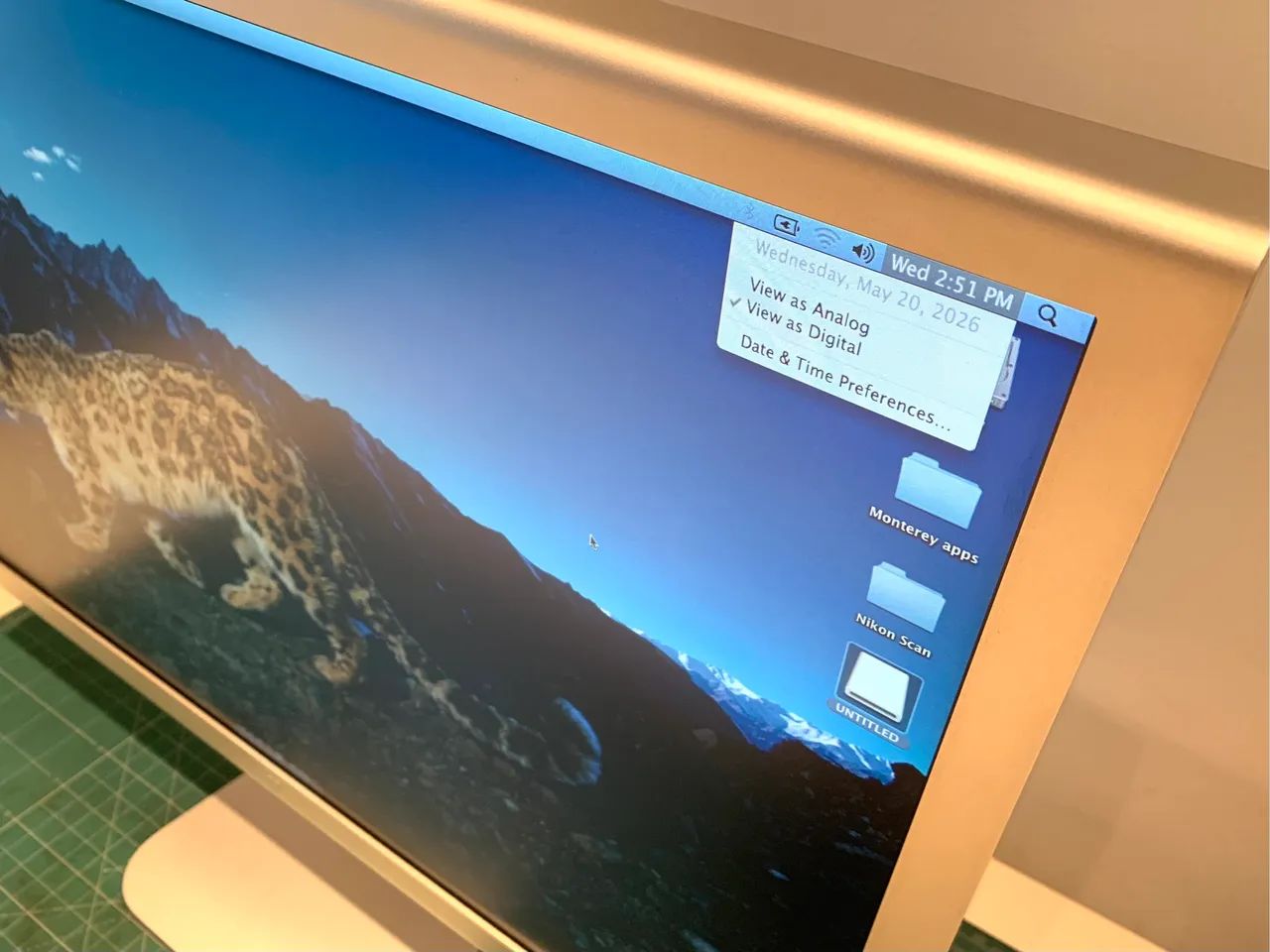 Monitor Apple Cinema Display 23