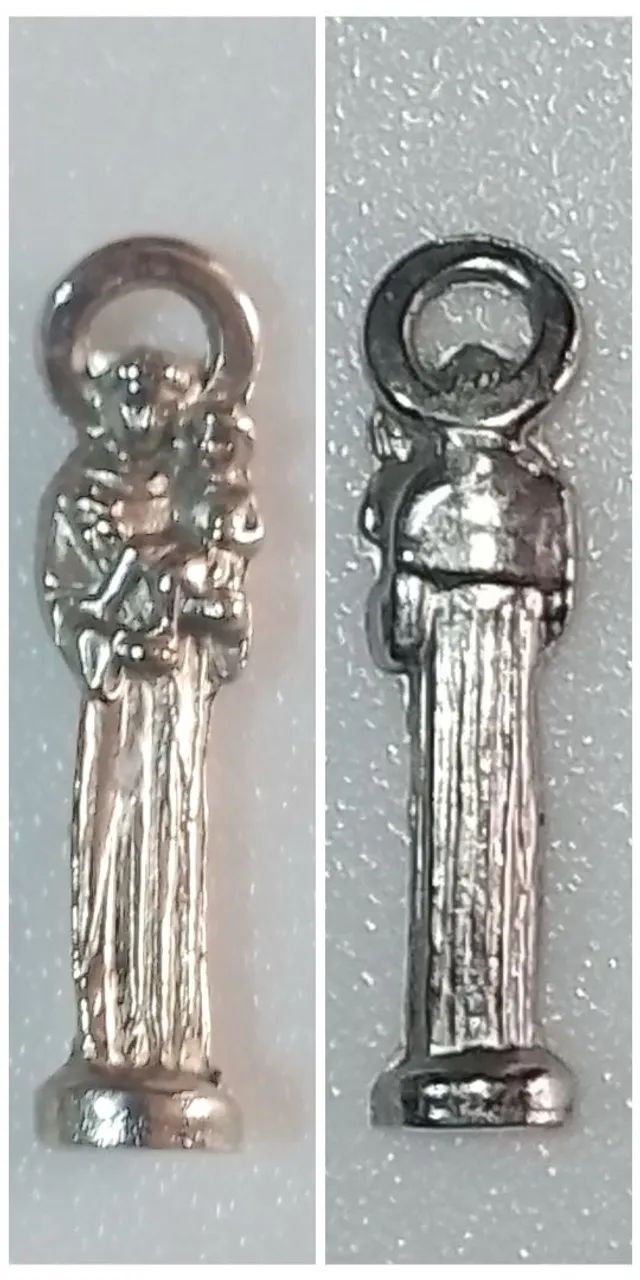 Vendo UM Santo Antônio Casamenteiro, com embalagem do bolo. - Foto 3