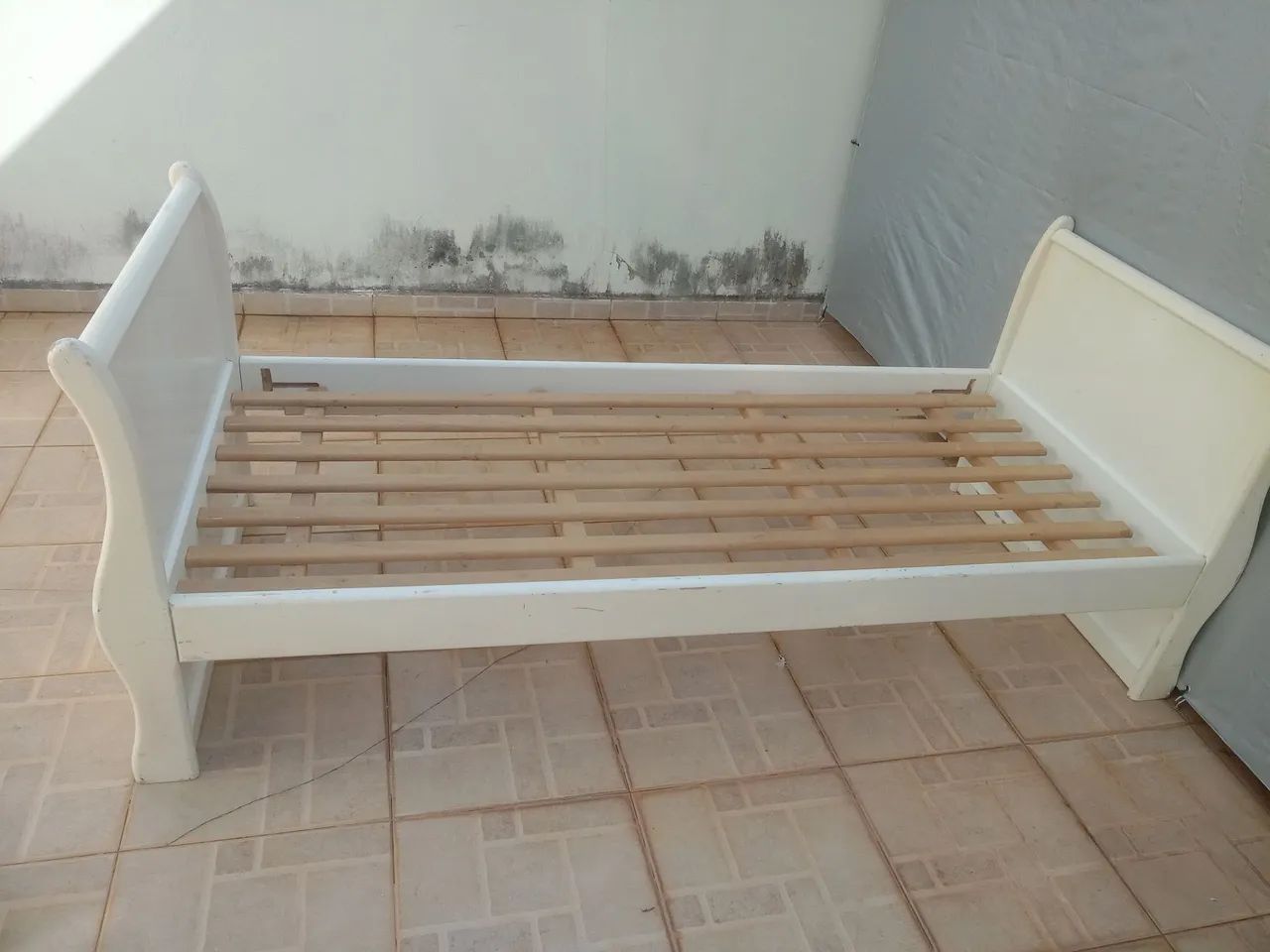 Cama Solteiro Antiga Madeira Estrutura Forte - Foto 4