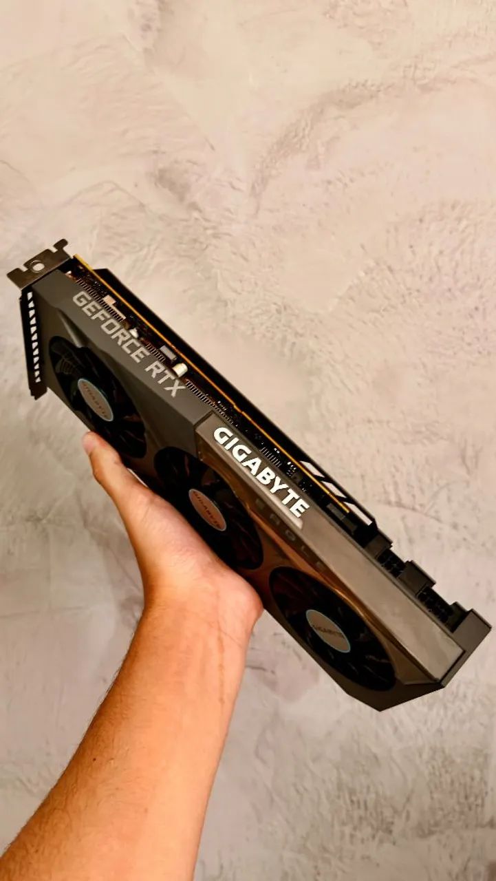 RTX 3070 8GB Gigabyte Triple fan  - Foto 2