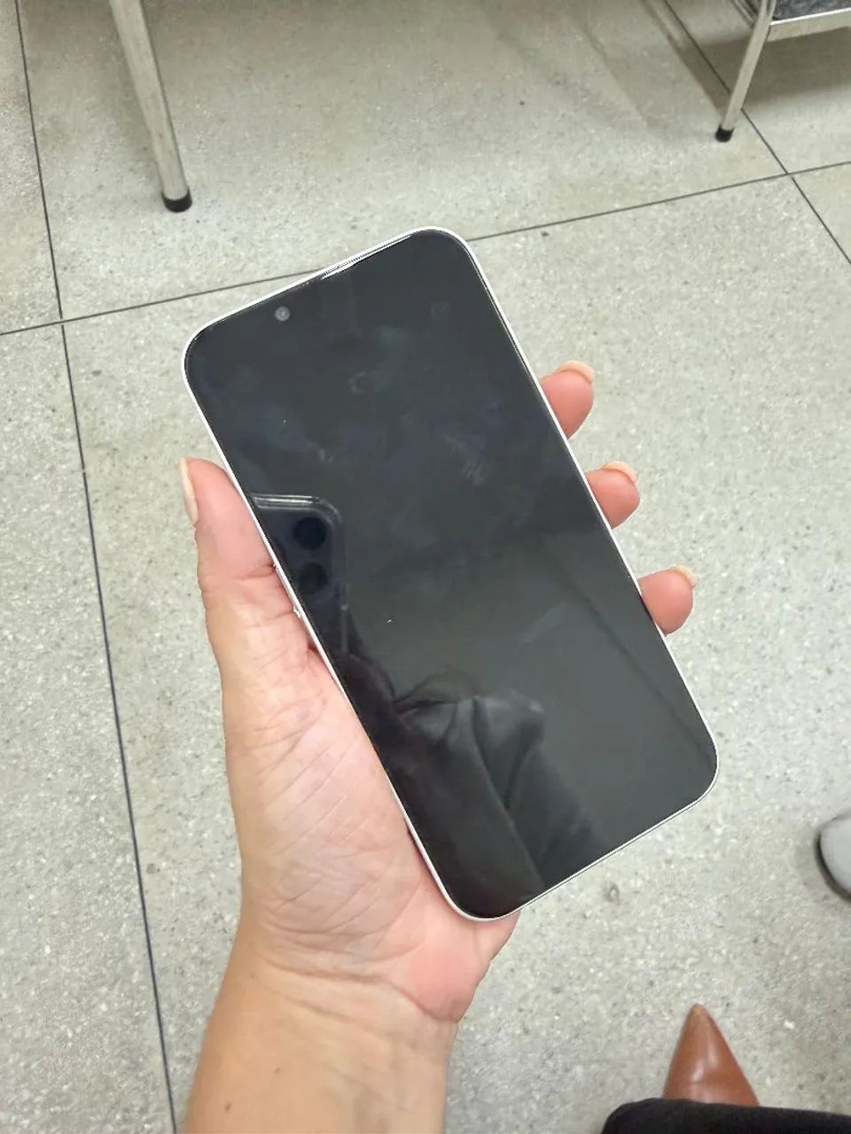 Iphone 16e Seminovo - Foto 3