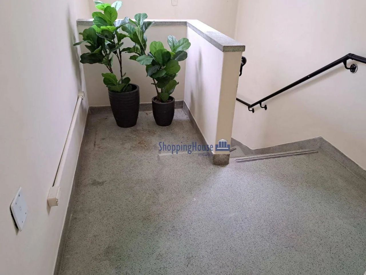 APARTAMENTO NO CENTRO PRONTO PARA MUDAR - Foto 2
