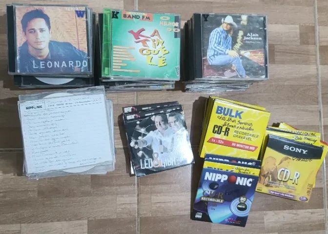 Lote de Cds e Dvds diversos. (desapego) - Foto 4