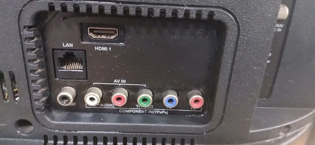 TV SEMP TLC COM A TELE QUEBRADA - Foto 4