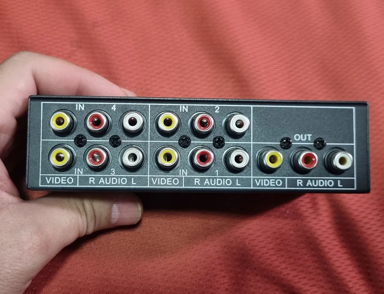 Switch áudio e vídeo 4 entradas 1 saida - Foto 3