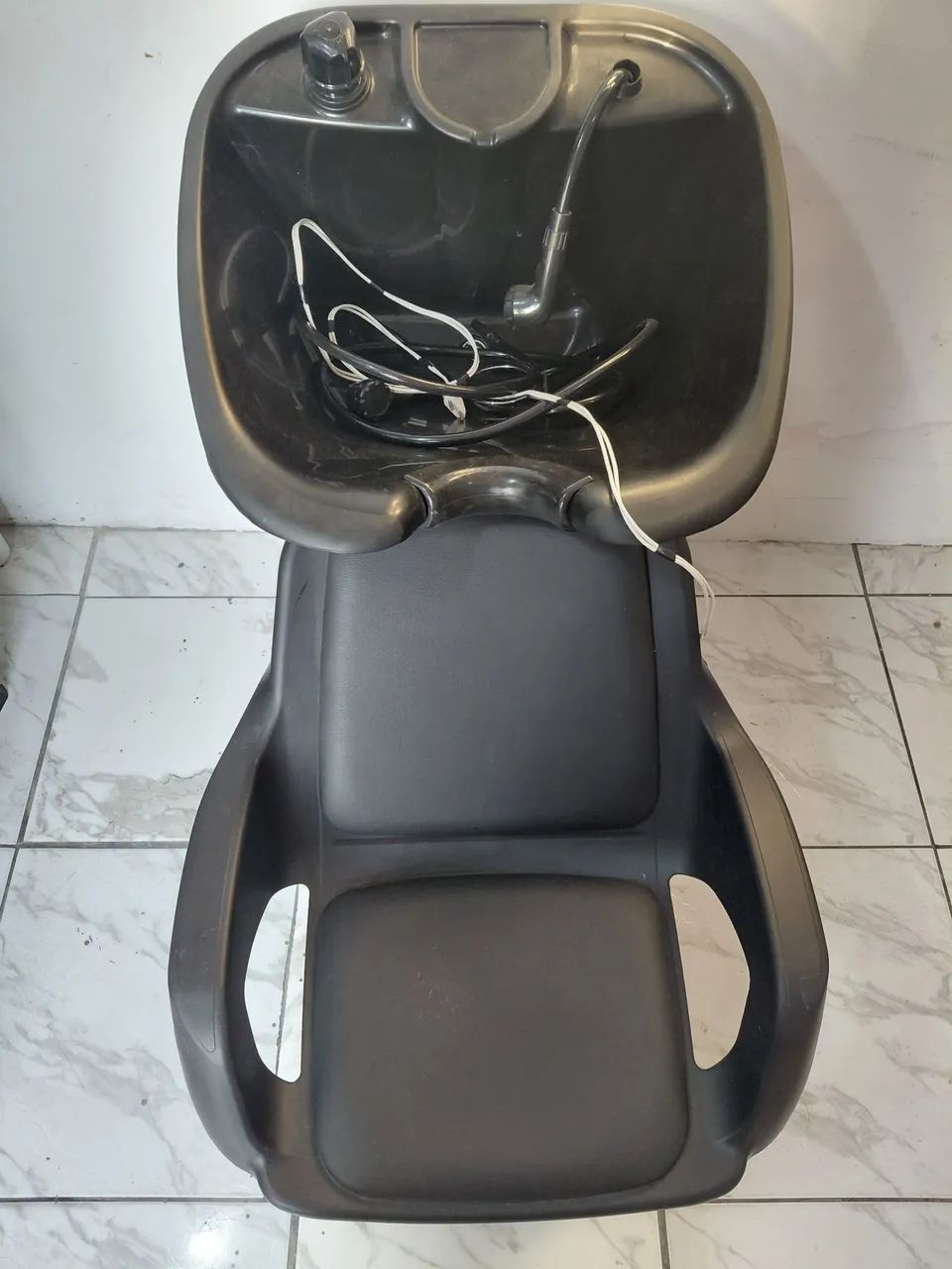 Lavatório Estofado Champ Dompel para Salão Beleza e cor Preto - Foto 4