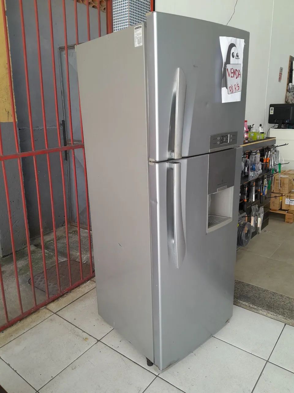 Vendo geladeira lg. - Foto 2
