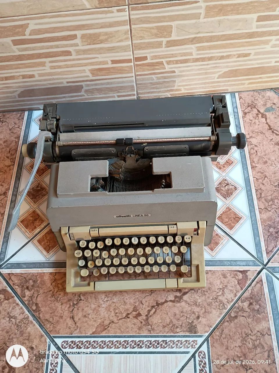 Máquina de escrever antiga  - Foto 2