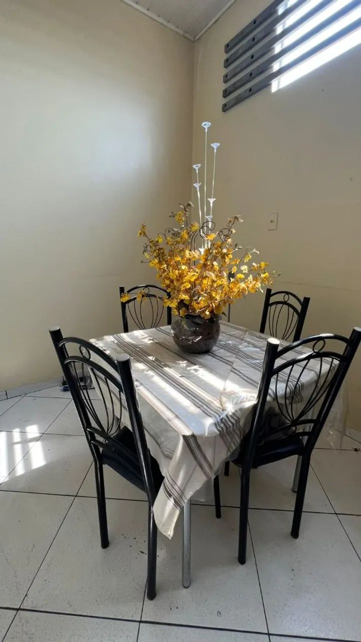 Mesa de Jantar 4 Lugares