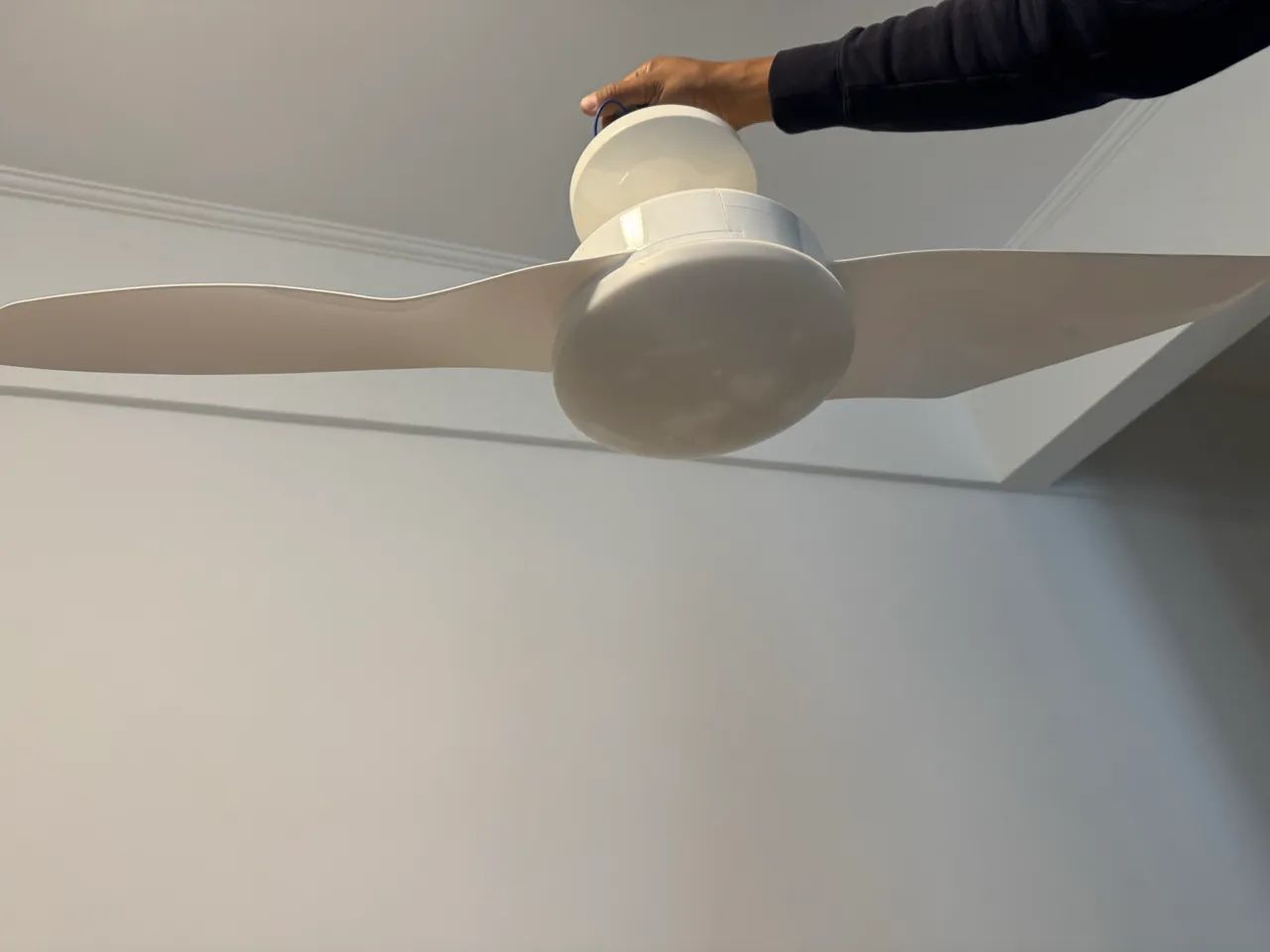 Ventiladores de teto branco 110v  - Foto 3