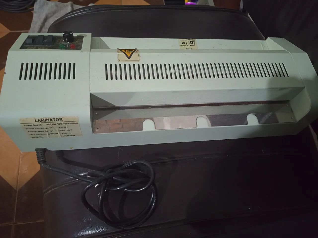 Máquina de plastificar documentos - Foto 3