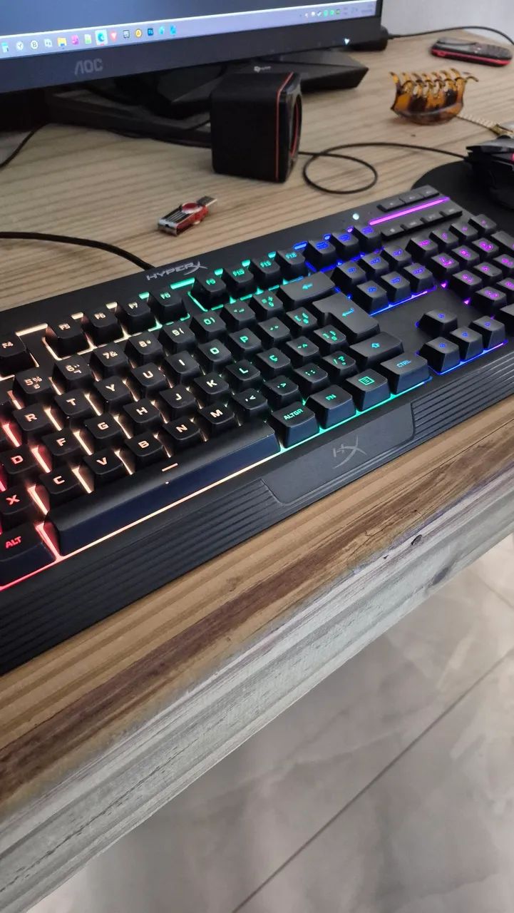 Teclado Gamer HyperX Alloy Core RGB ABNT2 - Perfeito Estado (Venda Rápida) - Foto 3