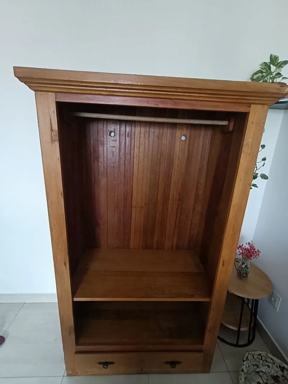 Armário madeira demolição 