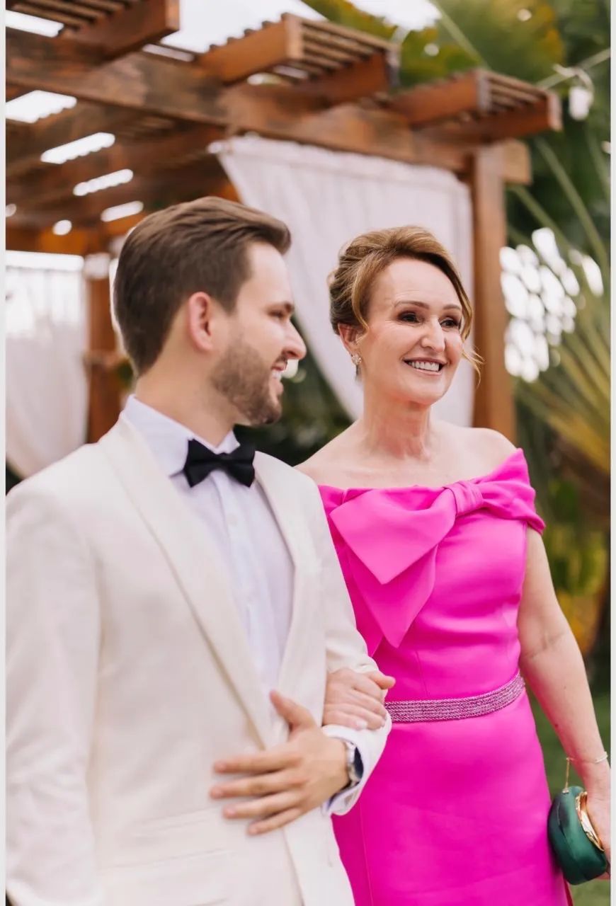 Vendo vestido de festa