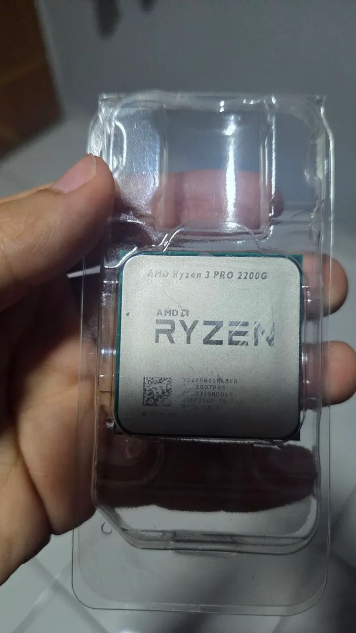 Ryzen 3 Pro 2200G - Foto 2