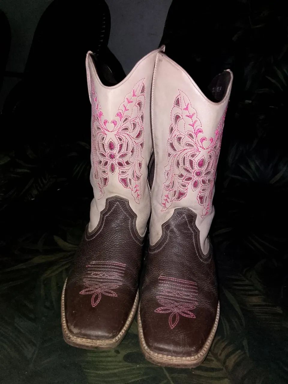 Vende-se bota texana 