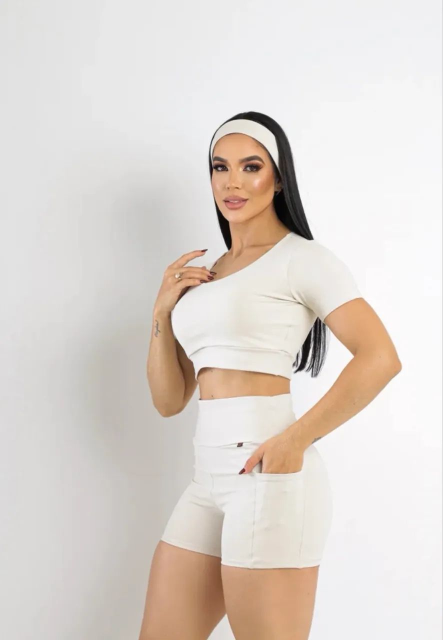 Conjunto de short com faixa 