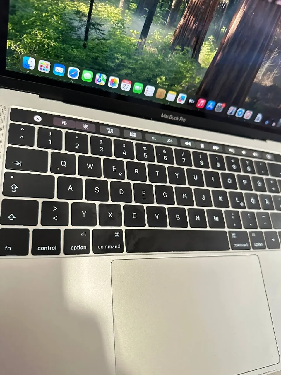 macbook pro 2018 タッチバー付き macbook pro touch bar 2018